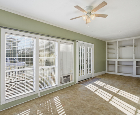 721 Moss Street, Lake Charles, Calcasieu, Louisiana, United States 70601, 3 Bedrooms Bedrooms, 0 ,2 BathroomsBathrooms,House,For Sale,Moss Street,0,1158