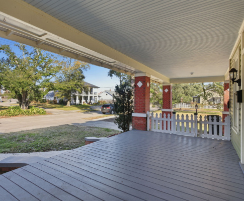 721 Moss Street, Lake Charles, Calcasieu, Louisiana, United States 70601, 3 Bedrooms Bedrooms, 0 ,2 BathroomsBathrooms,House,For Sale,Moss Street,0,1158