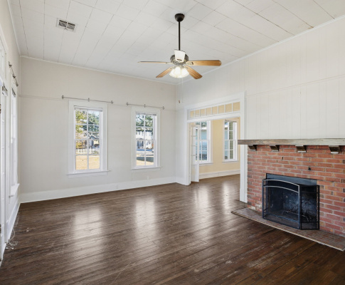 721 Moss Street, Lake Charles, Calcasieu, Louisiana, United States 70601, 3 Bedrooms Bedrooms, 0 ,2 BathroomsBathrooms,House,For Sale,Moss Street,0,1158